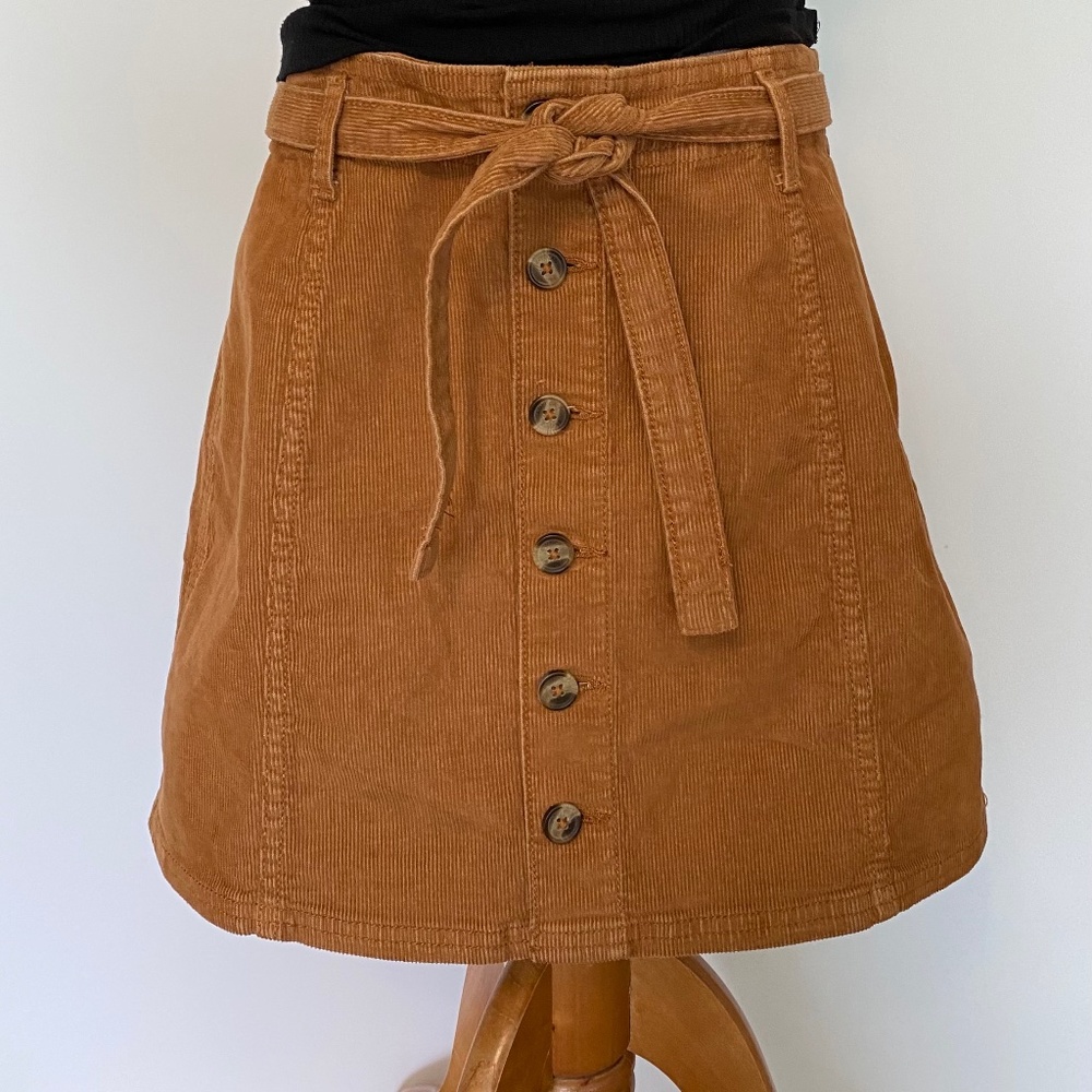 American Eagle belted corduroy skirt